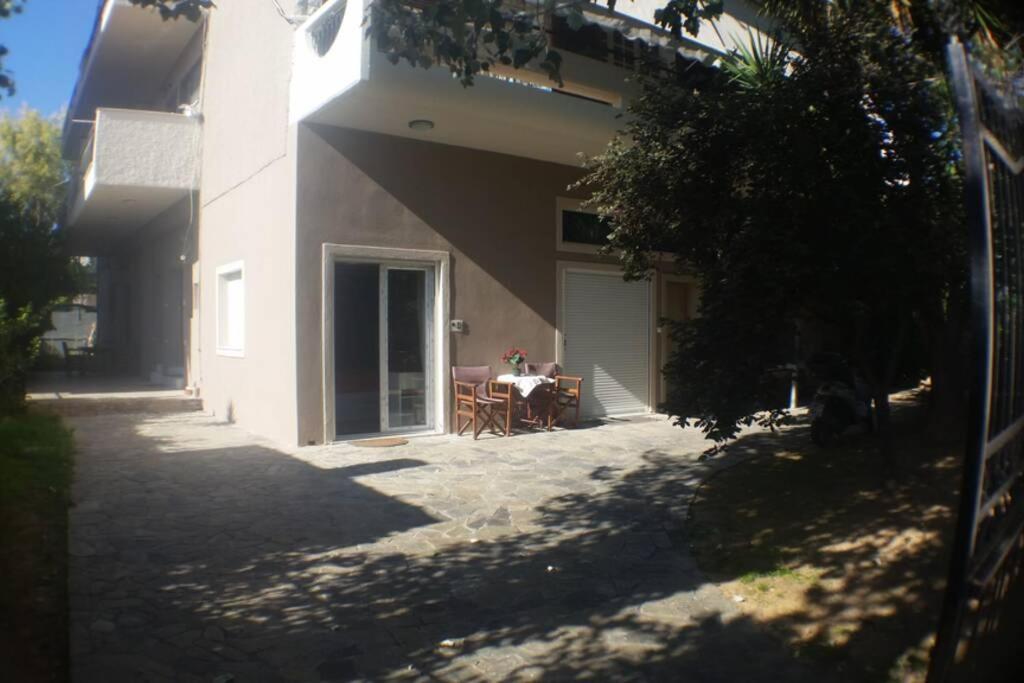 Air Conditioned Studio In Quite Garden With Barbecue Atenas Exterior foto